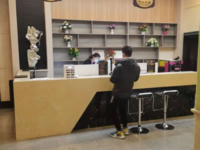 格尔木江河龙饭店